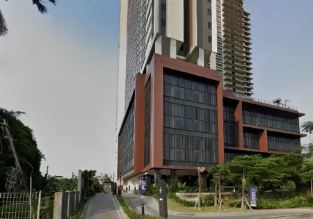 2BR Collins W/ Pool Отели рядом с достопримечательностью «TPQ Ar Riyad»