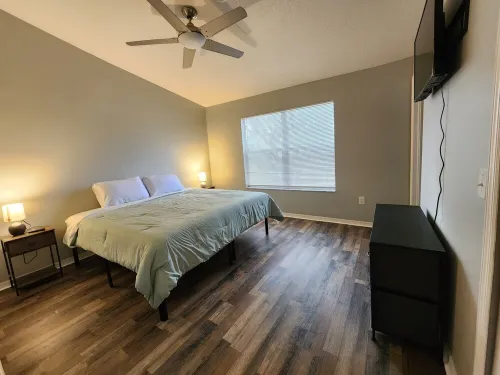 Bright Gated TH- Wiregrass Shops