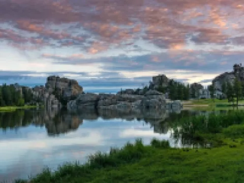 Spacious 3BR Home w/ Deck – Right in Downtown Custer, Shops & Dining! Hoteles en Custer