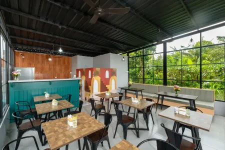 Villa Kayu Amertha Отели рядом с достопримечательностью «Gitgit Waterfall»