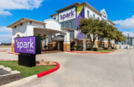 Spark by Hilton San Antonio Near Seaworld テキサス シーワールド周辺のホテル