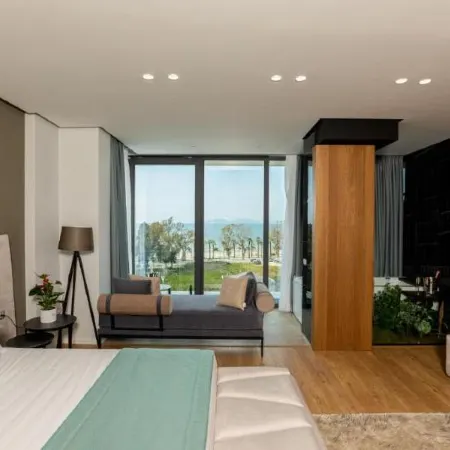 Ames Hotel & Spa