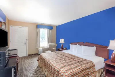 Baymont by Wyndham Florence/Muscle Shoals Hotels in Florence