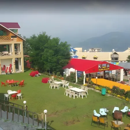 Lalazar Family Resort