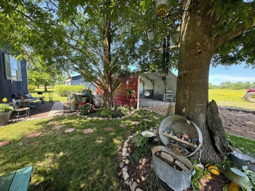 Unique Country Farmhouse with Beautiful Courtyard Hotels in Crawford