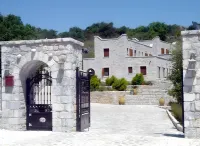 Lalloudes Seaside Accommodation Hotels in Anatoliki Mani