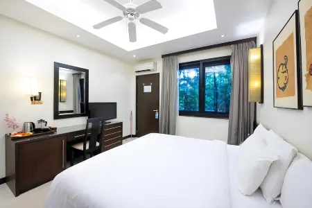 Lokal Phuket "Former K-Hotel"