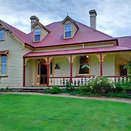 Cambridge House