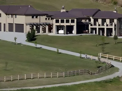 Gibbston House Boutique B&B Hotel dekat AJ Hackett - Kawarau Bridge Bungy Centre