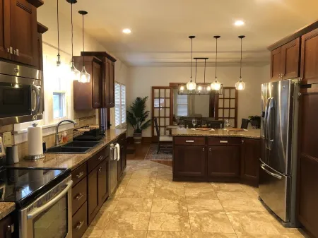 Charming 4-bedroom house in Kearney. Отели рядом с достопримечательностью «Парк Харви»