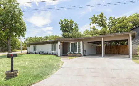 Midtown Modern - Extended Stay