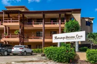 Spectacular - Spacious Unit in Flamingo in Front of the Beach