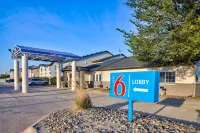 Motel 6 Stuart, IA فنادق في Stuart