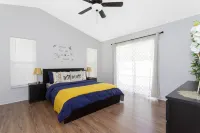 Cheerful three bedroom home with Heated Pool in Kissimmee, Florida
