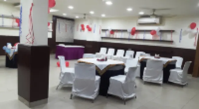 Hotel Mandakini Plaza , Kanpur