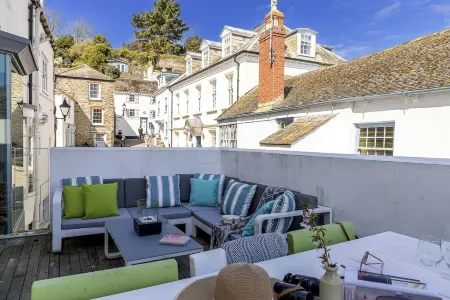 The Glass House, Fowey Luxury, parking & mooring Отели в г. Фоуи
