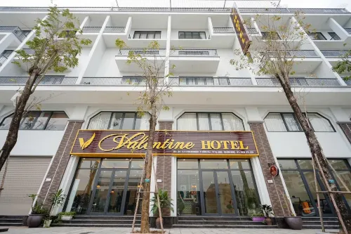Valentine HaLong Hotel