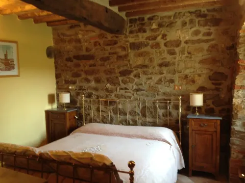 Adorable house in charming Chianti hamlet btwn Siena, Arezzo and Florence
