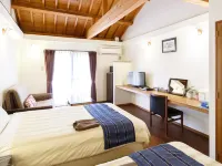 Hotel Peace Island Taketomijima Hotels near MInsah Kogei Museum