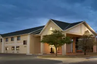 Travelodge by Wyndham Belen Hotels near Belen Flea Market