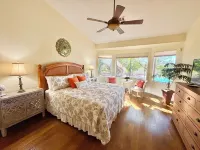 Catalina Dream Home has Southwest Style & Mountain Views. Pool. 3bd 2bath Hotels in Casas Adobes