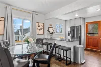 Hapeville Hideaway - Relaxing Yard, Airport Nearby