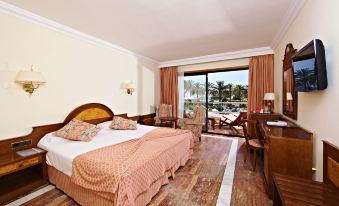 Hotel Serrano Palace