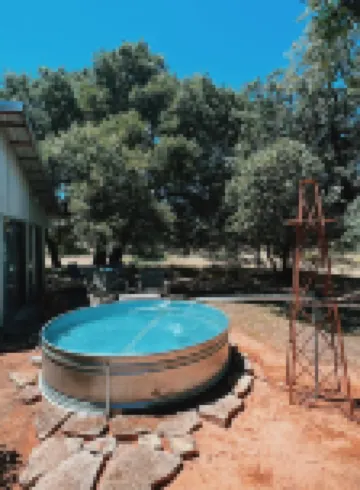 Secluded Getaway, 2Br, Near Fossil Rim, 1000 Acres, Hiking, Farm Animals