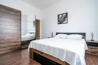 DUxperience Apartment Hotels in Komolac