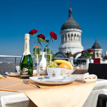 Hotel Beyfin Отели рядом с достопримечательностью «Торговый центр Cluj Iulius Mall»
