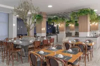 Mogano Premium Hotel - Eletroposto Hotels in Chapeco