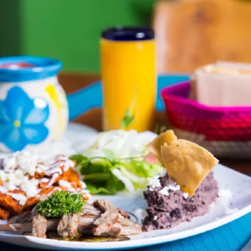 Casa Lotería -Pueblito Sayulita- Colorful, Family and Relax Experience with Private Parking and Pool