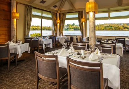 Ferrycarrig Hotel Отели в г. Эннискорти