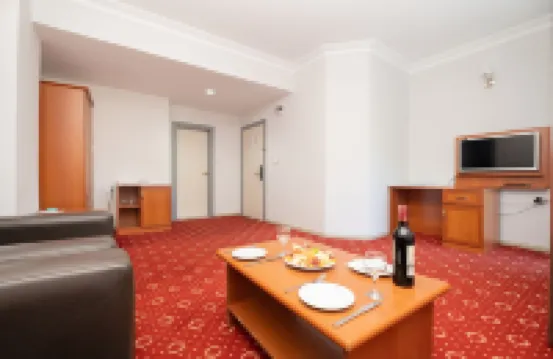 โรงแรมแอนเซอร์เทอร์มอลและสปา โรงแรมใน