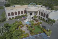 Carina Bay Boutique All Inclusive Resort & Casino Hotels near Estate Little Princess Plantation