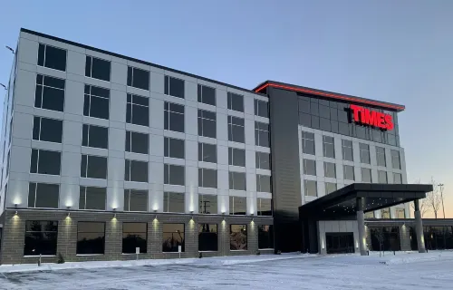 Grand Hotel Times Blainville-Mirabel فنادق في Saint-Jerome