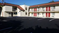 Royale Inn Motel Hotels in Whittier