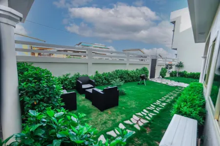 Residence Mh Services Отели рядом с достопримечательностью «Лагун де Котону»