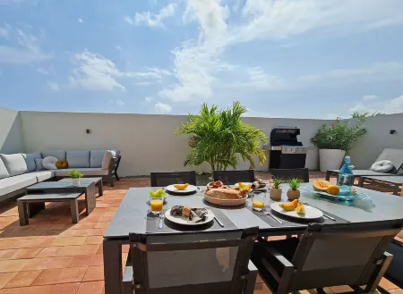 Tuscany Residence Aruba Отели рядом с достопримечательностью «Palm Beach»