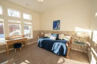 Secluded Spa-Cious Retreat -Beds for 8. Plus 3 Foldaways Extra