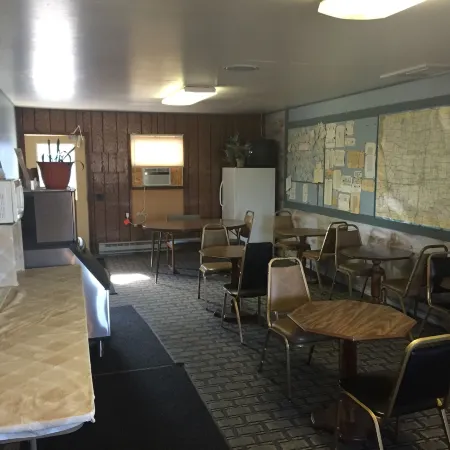 Burr Oak Motel