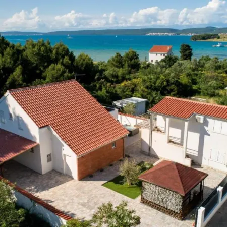 Villa Kate Hotels in Pasman