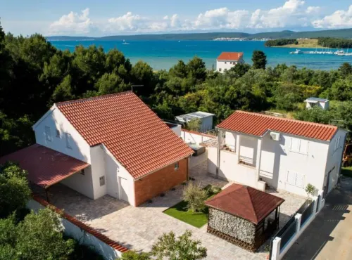 Villa Kate Hotels in Pasman