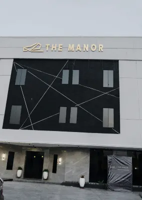 The Manor Hotel by Luckzi Hotels in 
