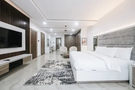 5Blu Residence Отели рядом с достопримечательностью «Nike Art Gallery, Abuja»