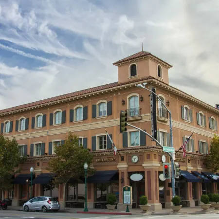The Carlton Hotel, Atascadero, a Tribute Portfolio Hotel