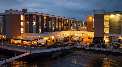 Delamar Traverse City Hotels in Traverse City