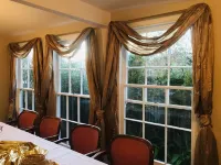 Prodigal Daughter Gourmet Lodge Hotels in Martinborough