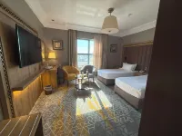 Crown Town Hotel