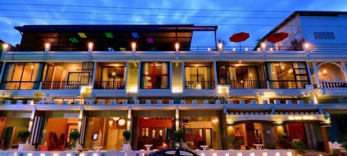 De Sea Almond Resort Ξενοδοχεία στην πόλη Chumphon
